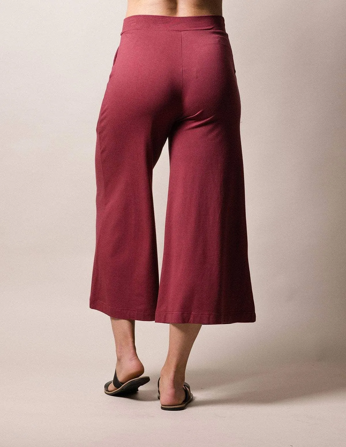 Bamboo Crop Pants - Tibetan Red