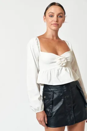 Rosette Front Balloon Sleeve Top