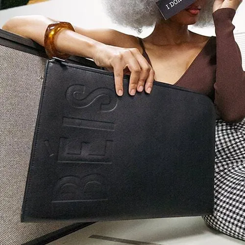 The Laptop Sleeve in Black